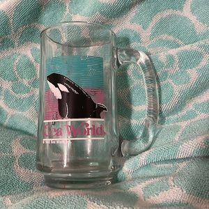 Vintage Shamu Glass Mug